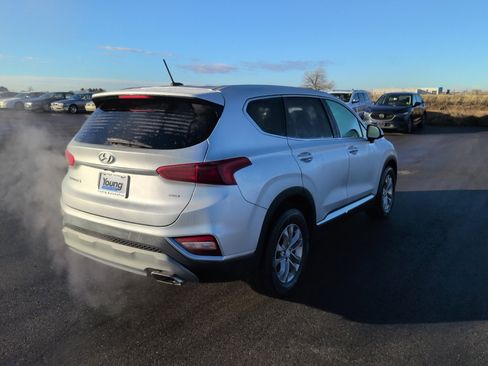 Used 2020 Hyundai Santa Fe SE image 7