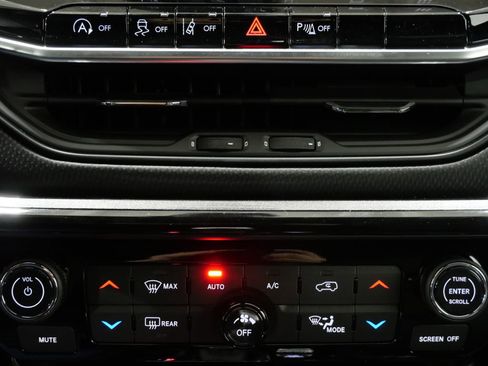 New 2026 Jeep Compass Limited image 19