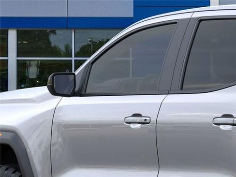 New 2026 GMC Canyon Elevation image 12