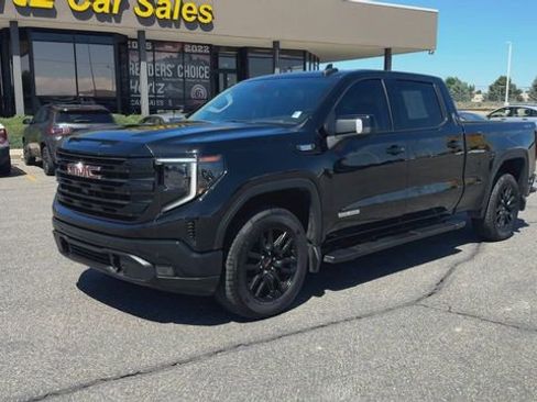 Used 2025 GMC Sierra 1500 Elevation w/ Elevation Premium Package AWD/4WD image 4