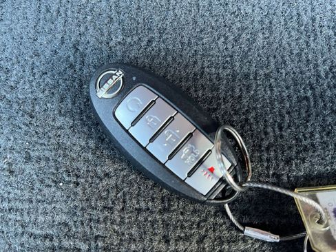 Used 2025 Nissan Altima 2.5 SV image 24