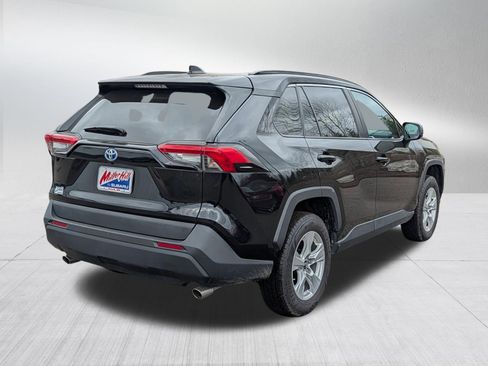 Used 2021 Toyota RAV4 LE AWD/4WD image 7