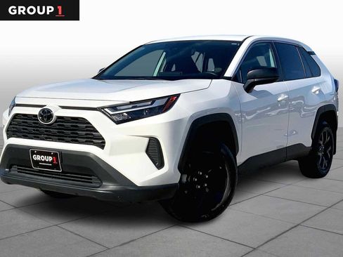 Used 2024 Toyota RAV4 LE image 1