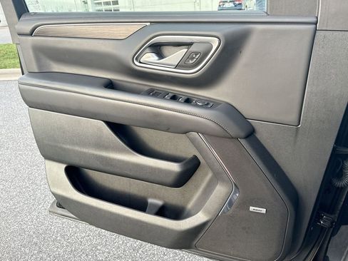 Certified 2024 Chevrolet Suburban LT image 18