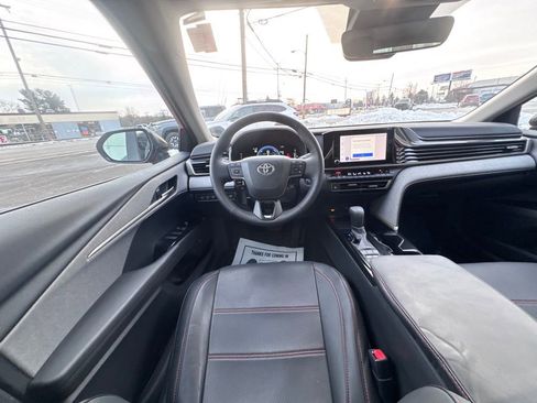 Used 2025 Toyota Camry LE image 25