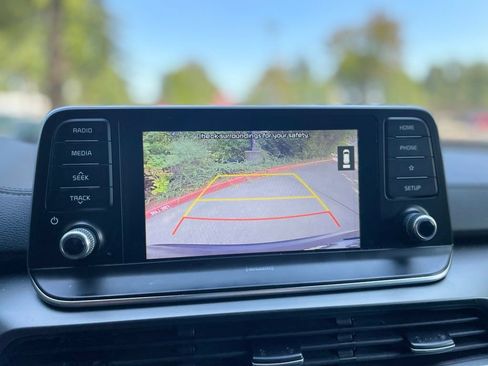 Used 2020 Kia Telluride S w/ S 8 Passenger Seating Package AWD/4WD image 18
