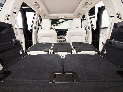 Certified 2025 Volvo XC90 T8 Plus w/ Protection Package Premier AWD/4WD image 26