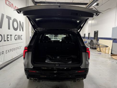 New 2026 Chevrolet Traverse RS w/ LPO, Floor Liner Package image 32