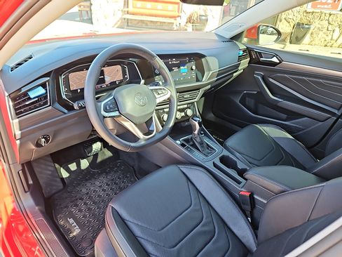 Used 2024 Volkswagen Jetta SEL image 11