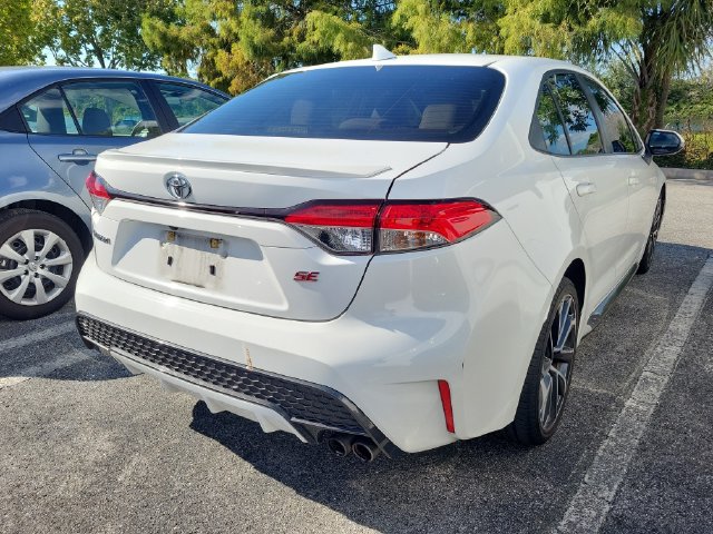 Used 2021 Toyota Corolla SE FWD image 3