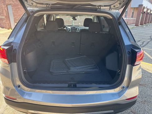 Used 2024 Chevrolet Equinox LT AWD/4WD image 6