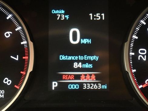 Used 2019 Toyota RAV4 XLE w/ Convenience Package AWD/4WD image 16