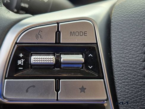 Certified 2025 Kia Telluride S FWD image 29