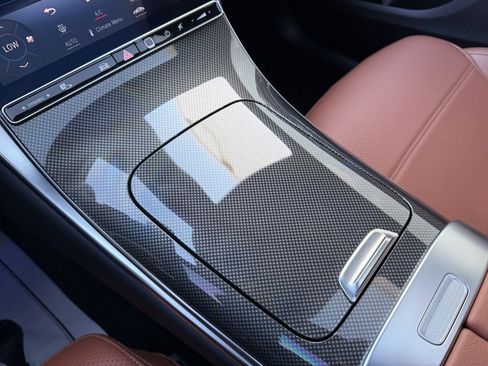 Used 2023 Mercedes-Benz GLC 300 4MATIC image 27