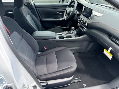 New 2025 Nissan Sentra SR w/ Midnight Edition image 13