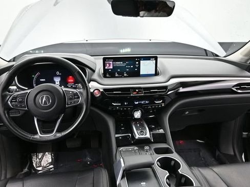 Used 2023 Acura MDX SH-AWD w/ Technology Package image 17