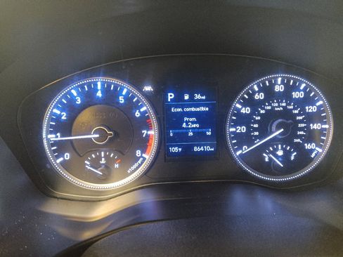 Used 2020 Hyundai Santa Fe SE AWD/4WD image 23