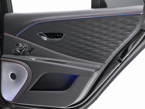 Certified 2022 Bentley Flying Spur V8 AWD/4WD image 24