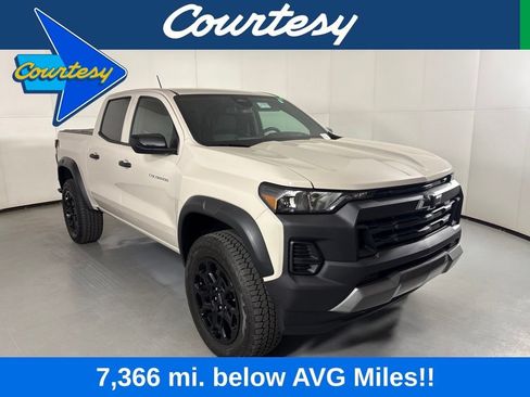 Used 2026 Chevrolet Colorado Trail Boss AWD/4WD image 1