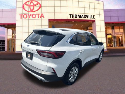 Used 2023 Ford Escape Active image 5