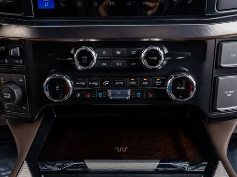 Used 2024 Ford F250 King Ranch w/ Chrome Package image 27