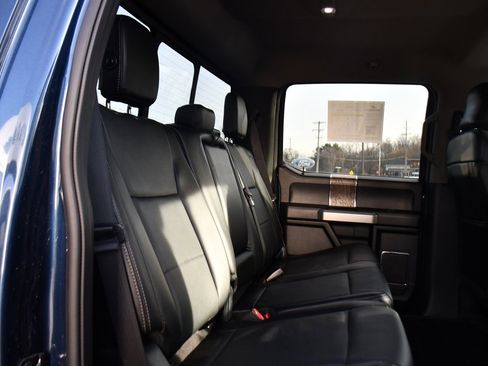 Used 2017 Ford F350 Lariat image 17