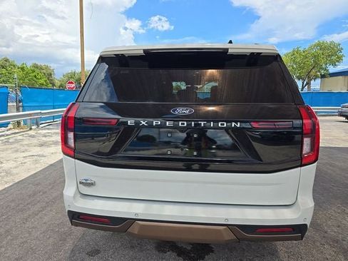 Used 2025 Ford Expedition King Ranch AWD/4WD image 9