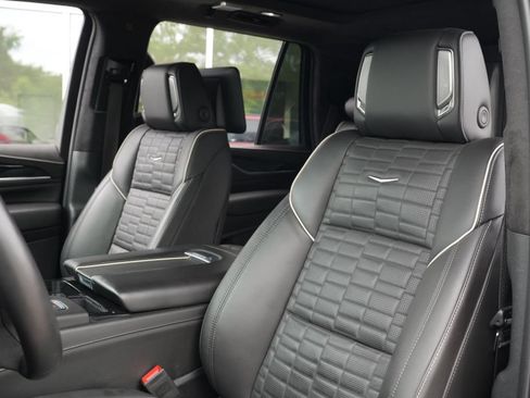 Used 2024 Cadillac Escalade V w/ LPO, ONYX Package AWD/4WD image 22