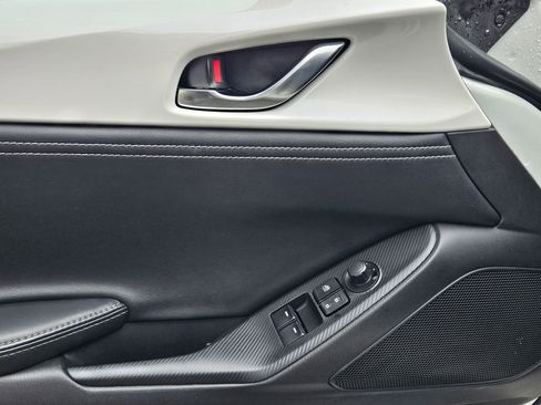 Used 2023 MAZDA MX-5 Miata Grand Touring image 19