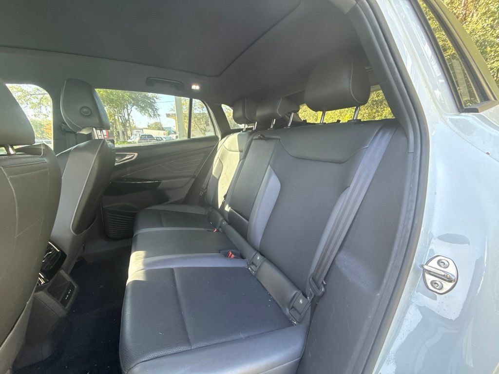 Used 2023 Volkswagen ID.4 Pro S RWD image 25