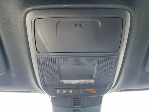 Used 2024 Chevrolet Traverse Z71 w/ Enhanced Driving Package image 38