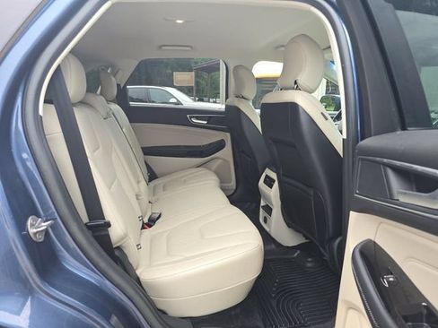 Used 2018 Ford Edge Titanium w/ Ford Safe & Smart Package FWD image 25