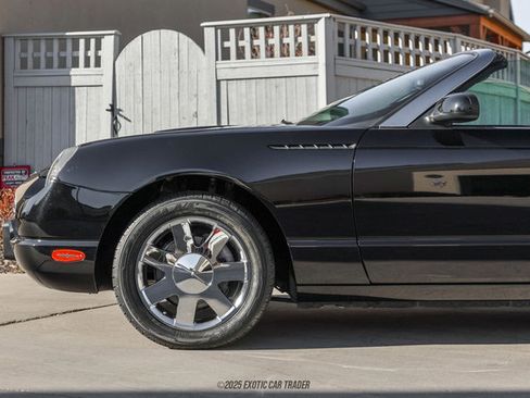 Used 2002 Ford Thunderbird Deluxe image 4