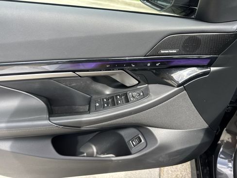 Used 2025 BMW 540i xDrive image 41