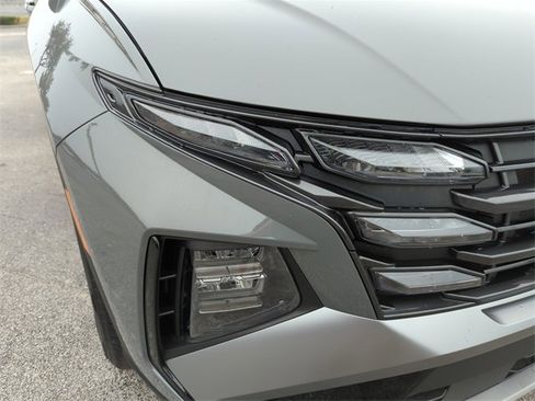 Used 2025 Hyundai Tucson SE image 11