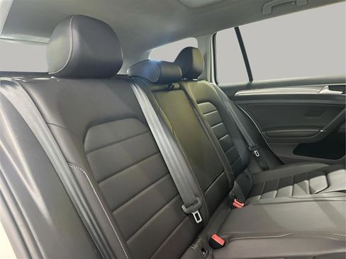 Used 2017 Volkswagen Golf Alltrack SE AWD/4WD image 12