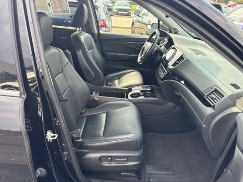 Used 2018 Honda Pilot Touring image 9