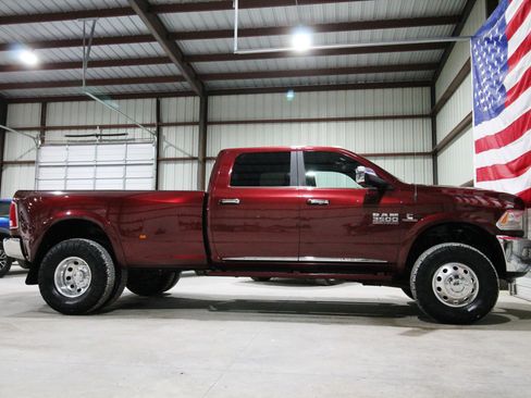 Used 2018 RAM 3500 Laramie Longhorn image 14