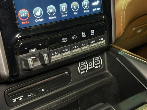 Used 2019 RAM 3500 Limited AWD/4WD image 27