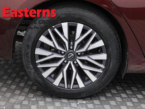 Used 2023 Nissan Altima 2.5 SV image 30