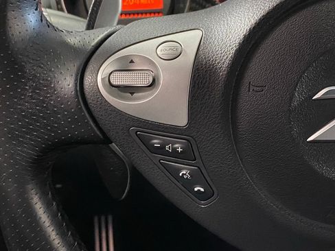 Used 2014 Nissan 370Z Touring RWD image 29