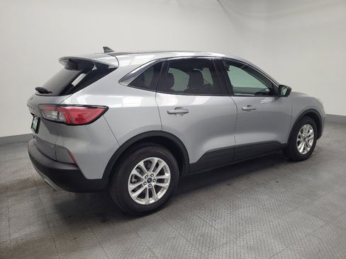 Used 2022 Ford Escape SE image 10