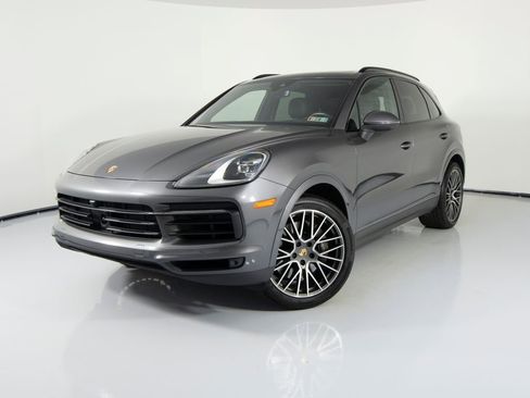 Certified 2023 Porsche Cayenne image 1