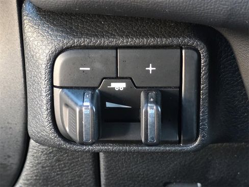 Used 2024 Dodge Durango GT image 31