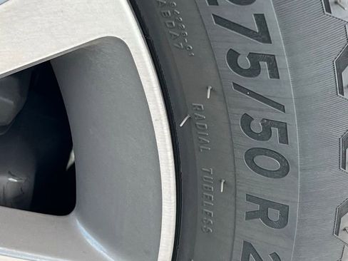 Used 2023 Land Rover Range Rover SE image 31