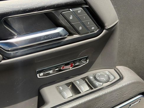 Used 2024 GMC Sierra 1500 AT4X w/ AT4X AEV Edition AWD/4WD image 15