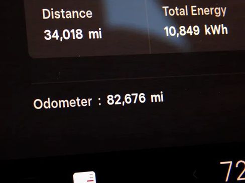 Used 2023 Tesla Model 3 Performance image 18