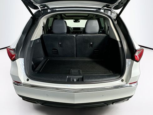 Used 2023 Acura MDX SH-AWD w/ Technology Package image 31