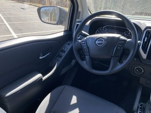 New 2025 Nissan Frontier SV image 31