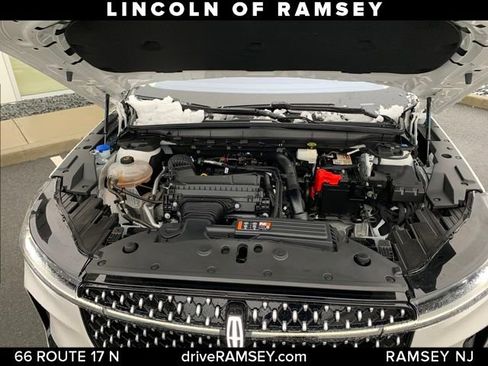 Used 2024 Lincoln Nautilus Reserve w/ Equipment Group 202A image 26